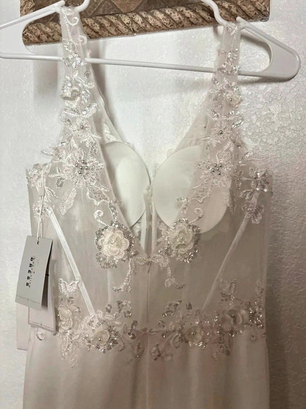 Lace Maxi Wedding Dress NWT in White - Picture 3 of 5